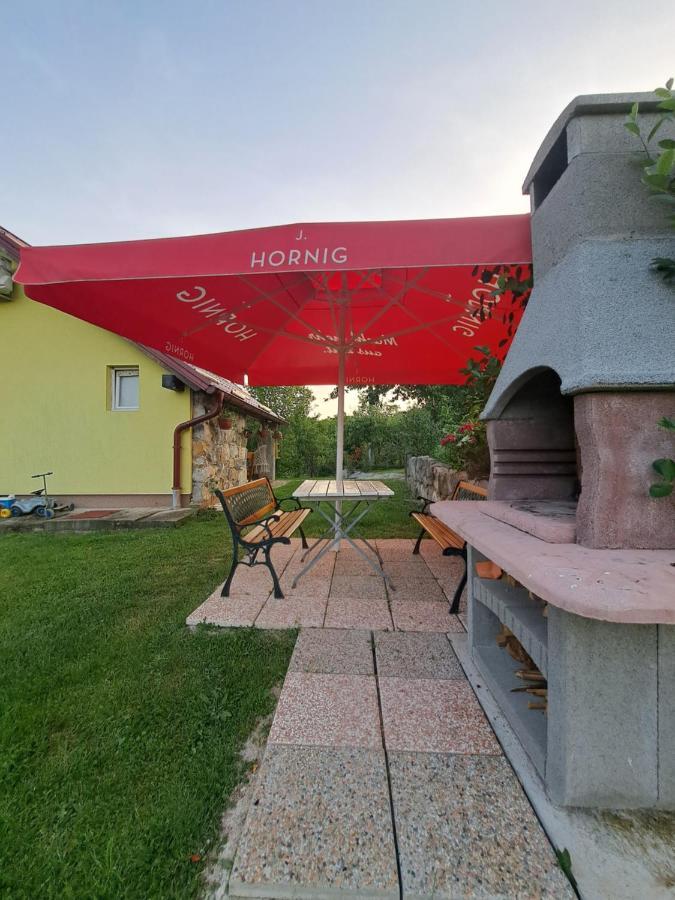 Guest House Emanuela Slunj Exterior foto